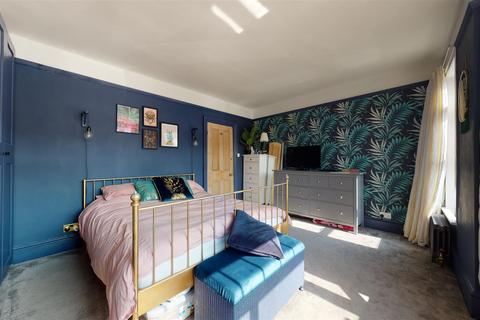 52 Kent Road, Gravesend, DA11 0SY