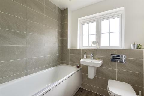 2 Edgar Drive, Thirsk, YO7 1TY