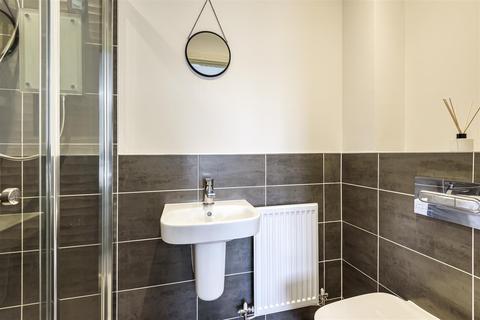 2 Edgar Drive, Thirsk, YO7 1TY