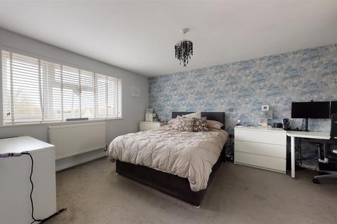 5a Stanley Crescent, Gravesend, DA12 5SZ