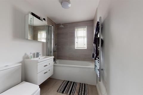 5a Stanley Crescent, Gravesend, DA12 5SZ