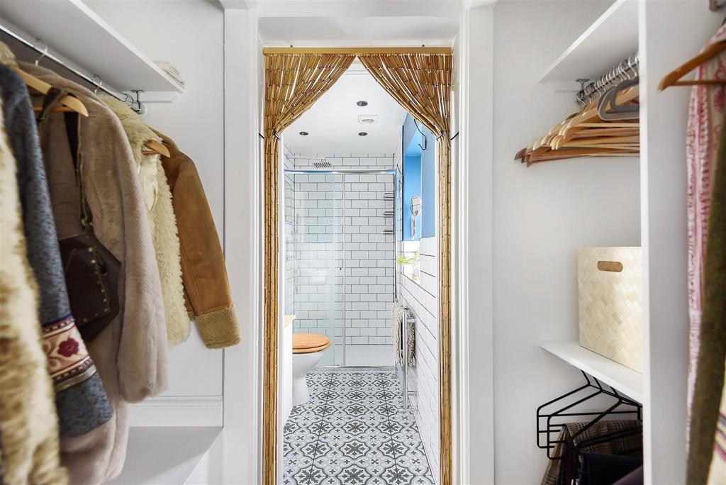 Hunters Row, Boroughbridge, York... 3 bed semidetached house £299,000