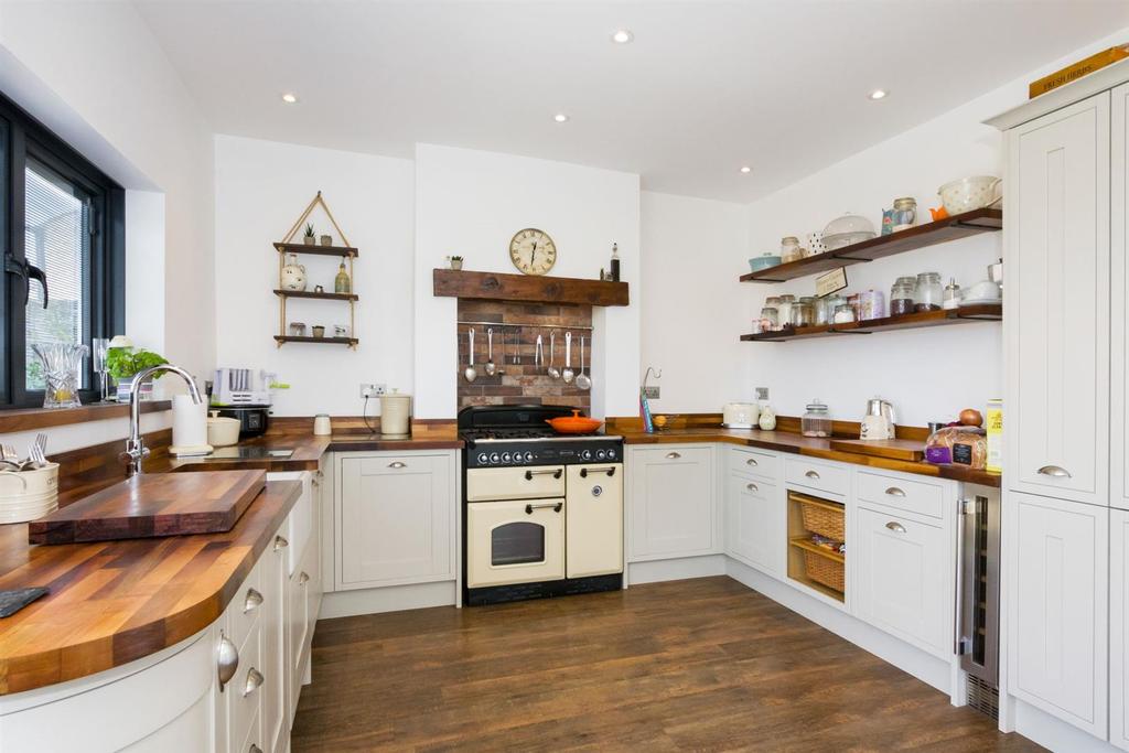 Havelock Road, Dartford, Kent 3 bed semidetached house for sale £475,000