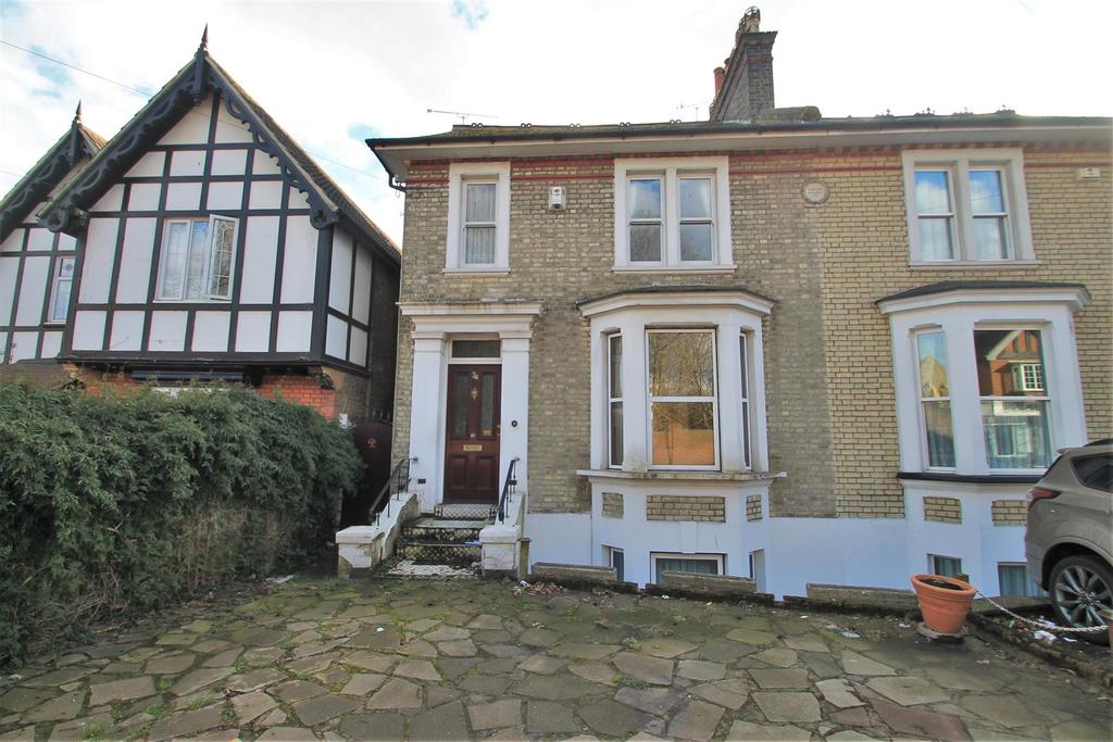 Old Road East, Gravesend, DA12 1NR 3 bed semidetached house for sale