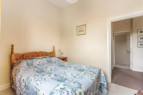 17 Bellingham Close, Thirsk, YO7 1FX