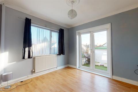 5 Chaucer Road, Northfleet, Gravesend, DA11 8EP