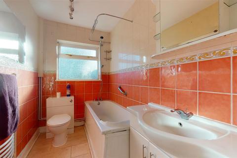 5 Chaucer Road, Northfleet, Gravesend, DA11 8EP