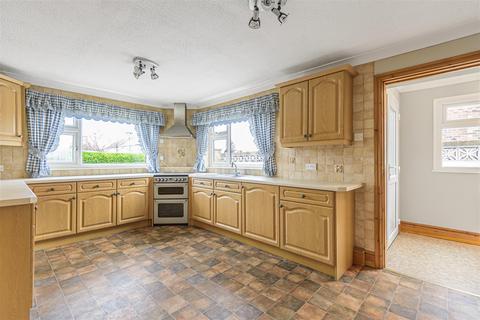 10 Carlton Close, Carlton Miniott, Thirsk, YO7 4NU