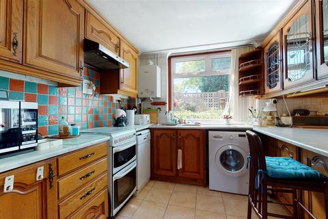 88 Chalky Bank, Gravesend, DA11 7NY