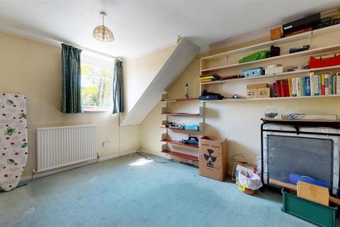 88 Chalky Bank, Gravesend, DA11 7NY