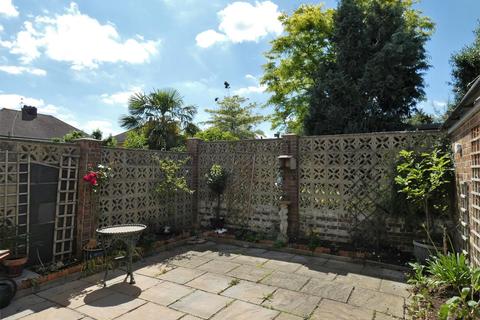 88 Chalky Bank, Gravesend, DA11 7NY