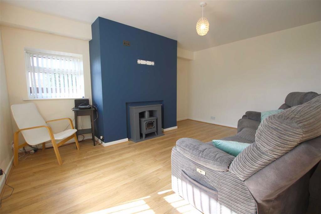 Batley Road, Tingley, Wakefield, West... 3 bed detached house £300,000