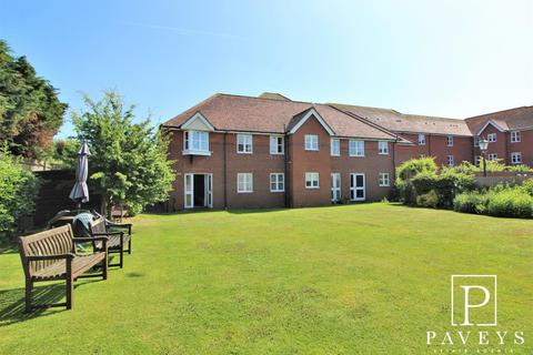 1 bedroom flat for sale - Connaught Avenue, Frinton-On-Sea