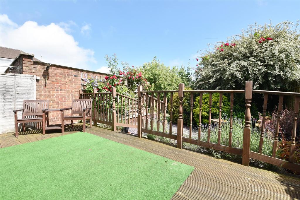 Heathlands, Westfield 3 bed semidetached house £350,000