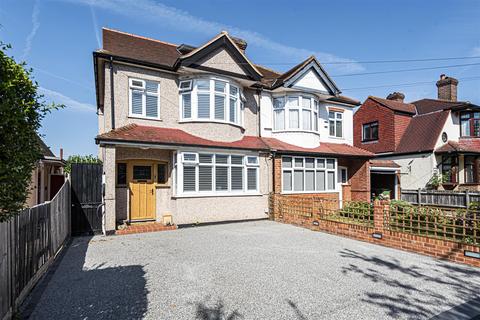 29 Ewell By Pass, Epsom, KT17 2PZ
