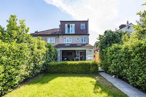 29 Ewell By Pass, Epsom, KT17 2PZ