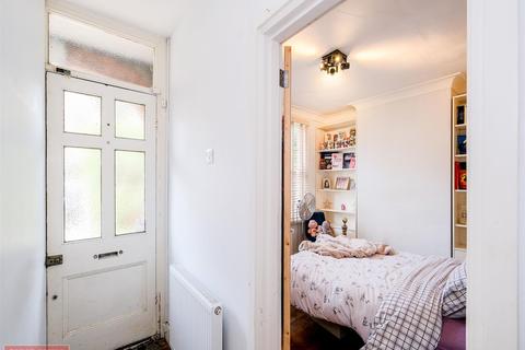 76 Lloyd Road, London, E17 6NR