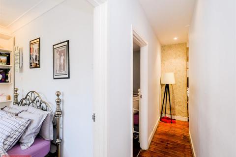 76 Lloyd Road, London, E17 6NR