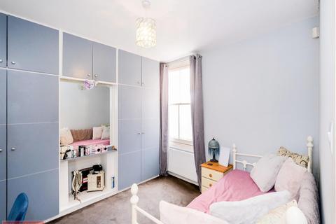 76 Lloyd Road, London, E17 6NR
