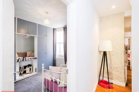 76 Lloyd Road, London, E17 6NR