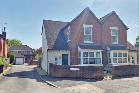 3 bedroom semi-detached house to rent - Painswick Road, Matson, Gloucester