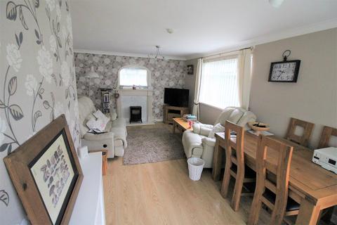 2 bedroom apartment for sale - The Lawns, Sutton-On-Hull, Hull