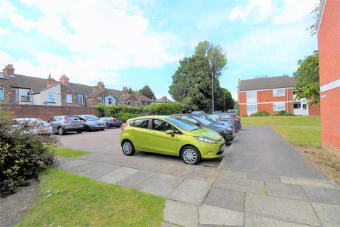 2 bedroom apartment for sale - The Lawns, Sutton-On-Hull, Hull