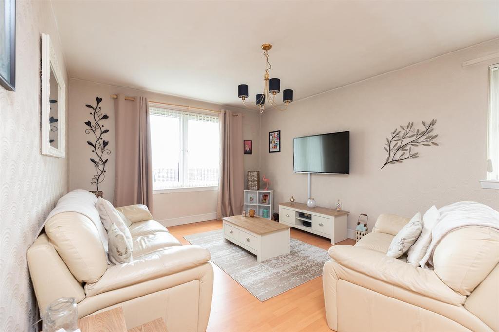 Colinton Place, Dundee 2 bed flat £79,995
