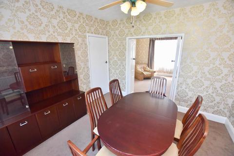 8 Crosbie Road, Coventry, CV5 8FY