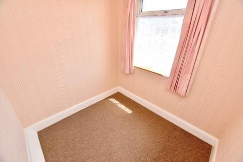 8 Crosbie Road, Coventry, CV5 8FY