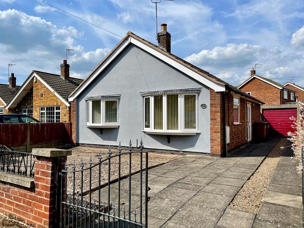 Peters Avenue, Newbold Verdon, Leicester 2 bed bungalow £895 pcm (£