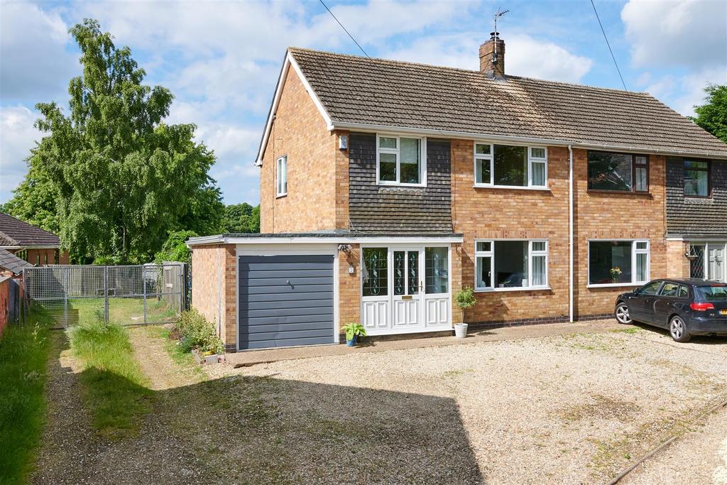 Bell Lane, Husbands Bosworth... 3 bed property £295,000