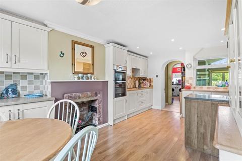 3 bedroom terraced house for sale - Butlers Close, Long Compton, Warwickshire