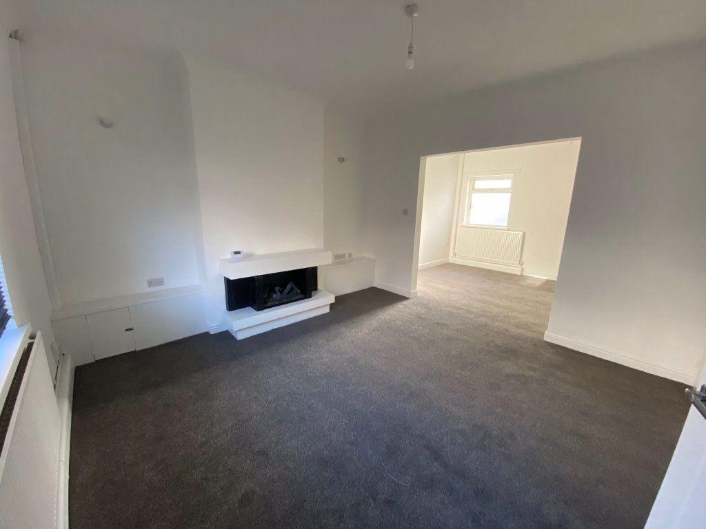 Morriston 2 bed house £700 pcm (£162 pw)