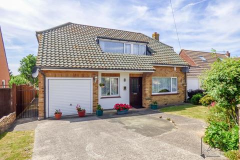 3 bedroom house for sale - Fairview Road, Istead Rise, Gravesend