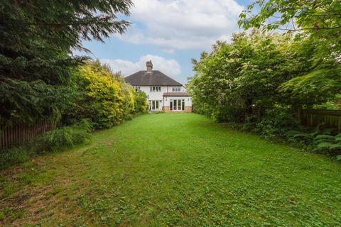 25 Shaw Crescent, South Croydon, CR2 9JB