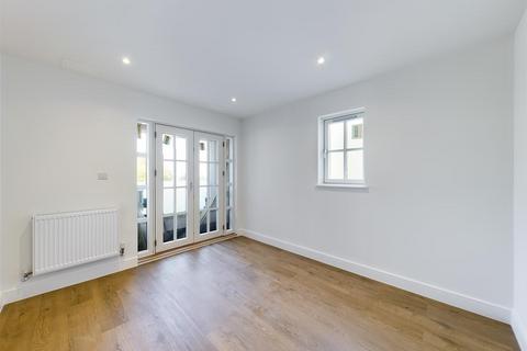 1 bedroom flat for sale, Addington Road, South Croydon, Surrey