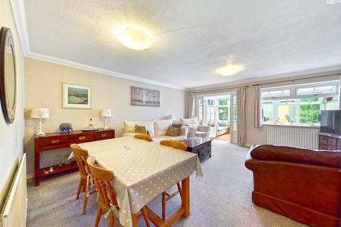 9 Oakapple Close, South Croydon, CR2 9BN