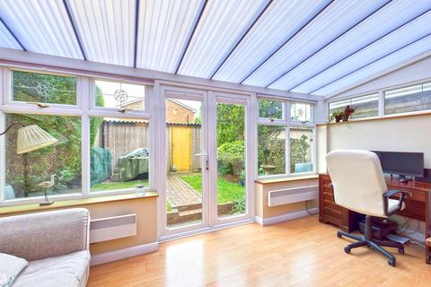 9 Oakapple Close, South Croydon, CR2 9BN