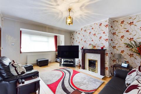 40 Gascoigne Road, New Addington, Croydon, CR0 0NB