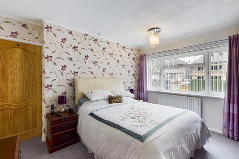 40 Gascoigne Road, New Addington, Croydon, CR0 0NB
