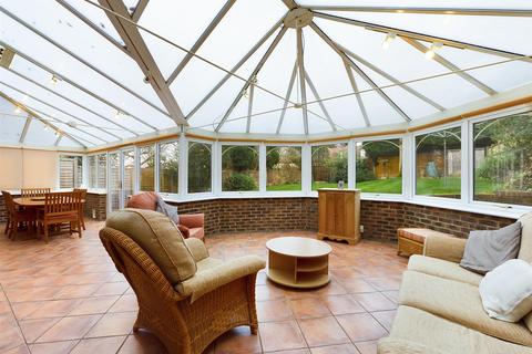 47 Kersey Drive, South Croydon, CR2 8SX