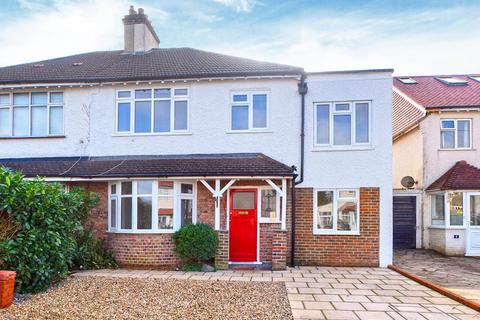 4 Clyde Avenue, South Croydon, CR2 9DS