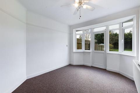 4 Clyde Avenue, South Croydon, CR2 9DS