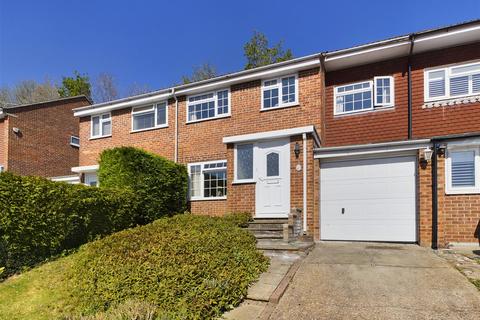 32 Osprey Gardens, South Croydon, CR2 8TB