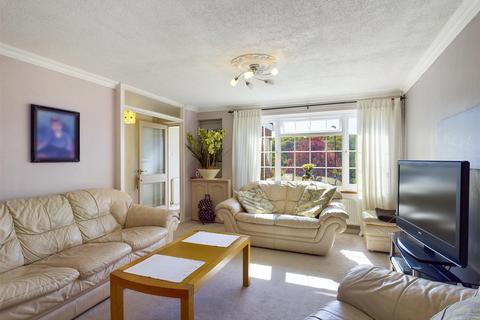 32 Osprey Gardens, South Croydon, CR2 8TB