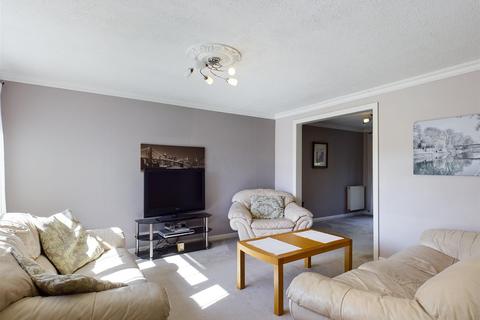 32 Osprey Gardens, South Croydon, CR2 8TB