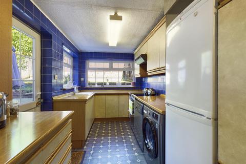 32 Osprey Gardens, South Croydon, CR2 8TB