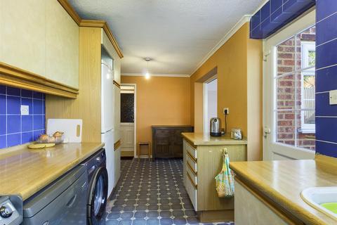 32 Osprey Gardens, South Croydon, CR2 8TB