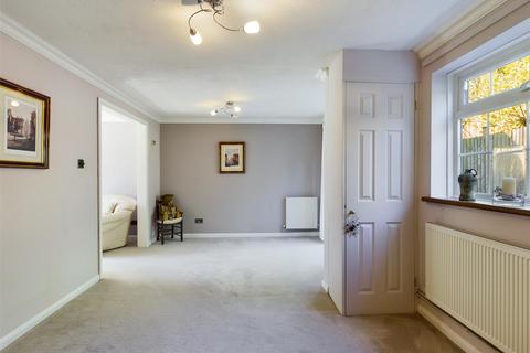 32 Osprey Gardens, South Croydon, CR2 8TB
